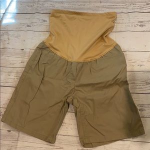 GAP maternity khakis shorts